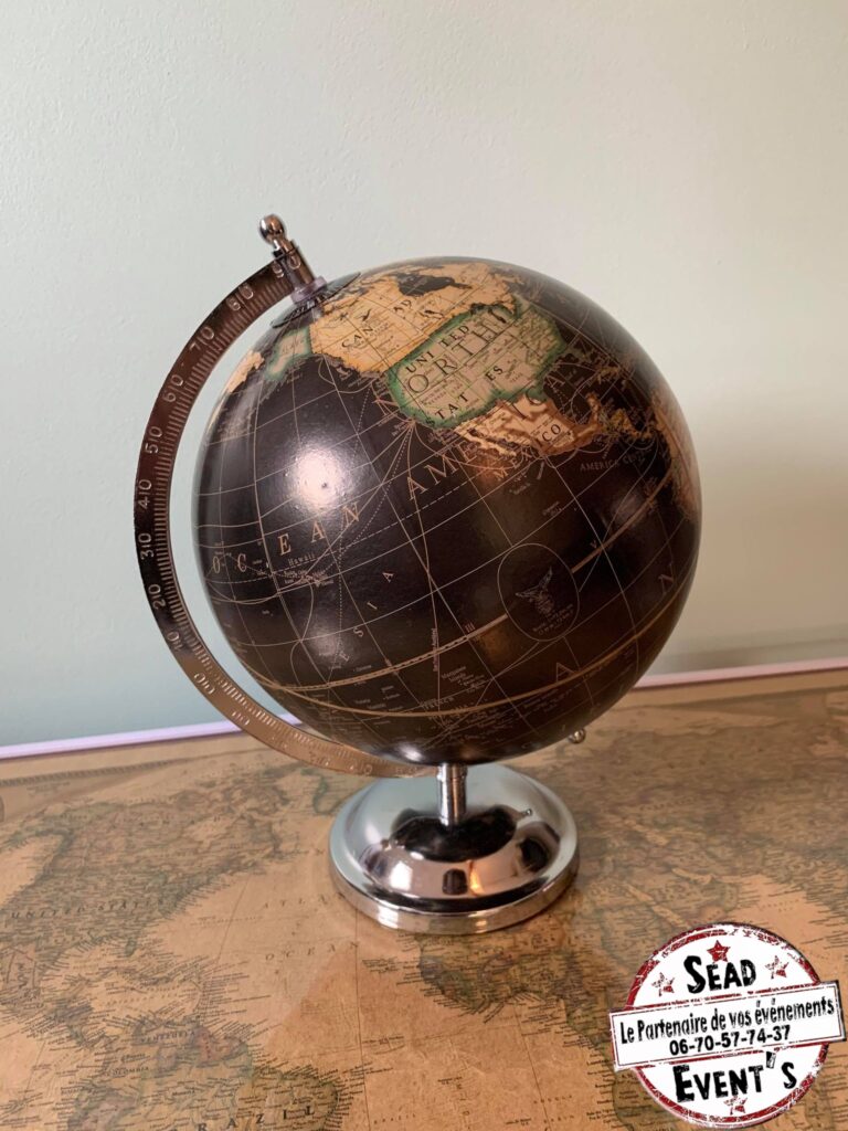petit globe noir pivote original monde location décoration voyage landes aquitaine world