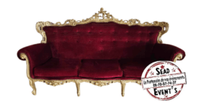 Mobilier baroque rouge et or